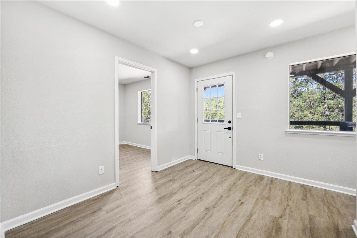 Grass Valley, California, 95949, United States, 4 Bedrooms Bedrooms, ,3 BathroomsBathrooms,Residential,For Sale,1921437