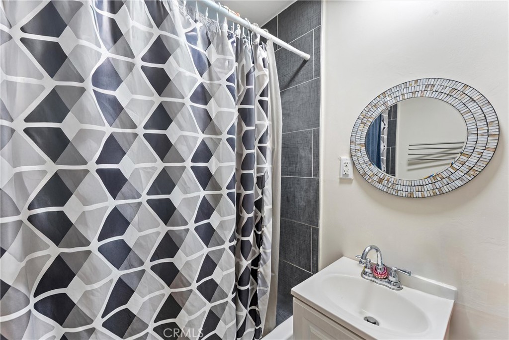 Compton, California, 90220, United States, ,Residential,For Sale,1842717