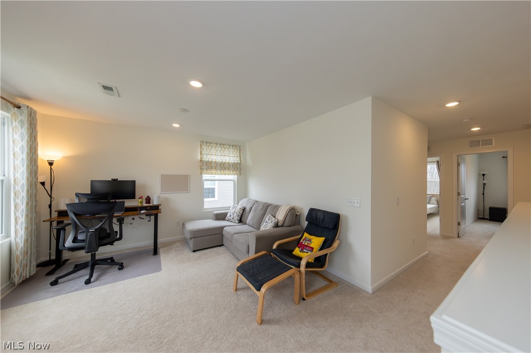 Aurora, Ohio, 44202, United States, 3 Bedrooms Bedrooms, ,3 BathroomsBathrooms,Residential,For Sale,2030773