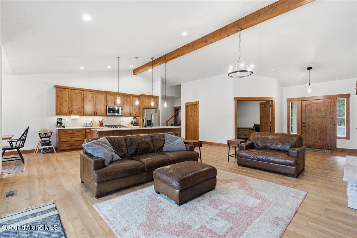 Oldtown, Idaho, 83822, United States, 5 Bedrooms Bedrooms, ,4 BathroomsBathrooms,Residential,For Sale,1992429