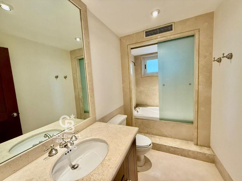 Cuajimalpa de Morelos, Ciudad de México, 05120, Mexico, 3 Bedrooms Bedrooms, ,5 BathroomsBathrooms,Residential,For Sale,1839264