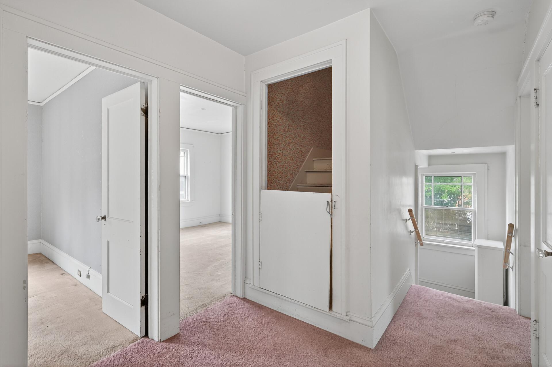 Minneapolis, Minnesota, 55409, United States, 4 Bedrooms Bedrooms, ,2 BathroomsBathrooms,Residential,For Sale,1959078
