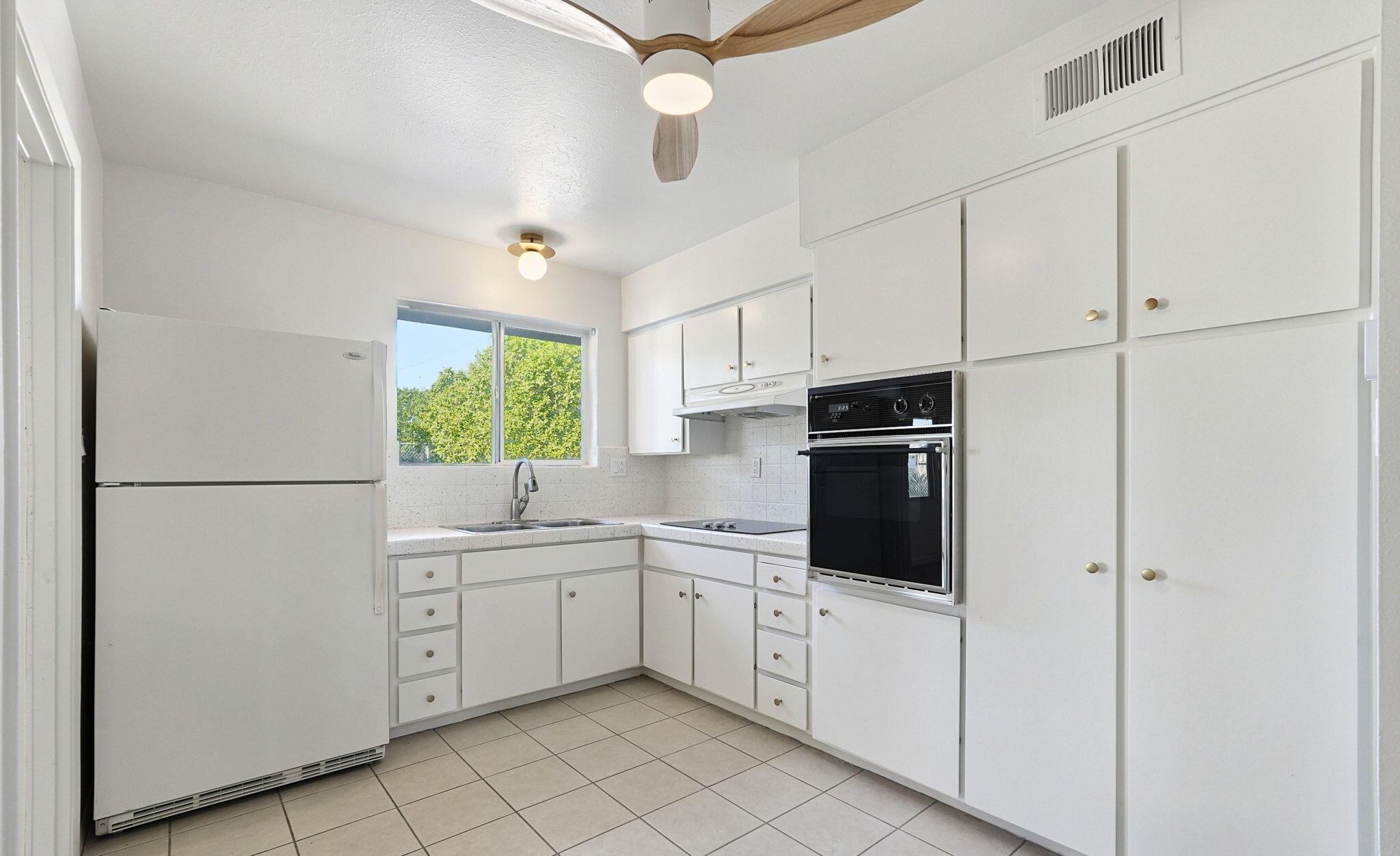 5714 E Covina Road  Mesa, AZ - 物件實景