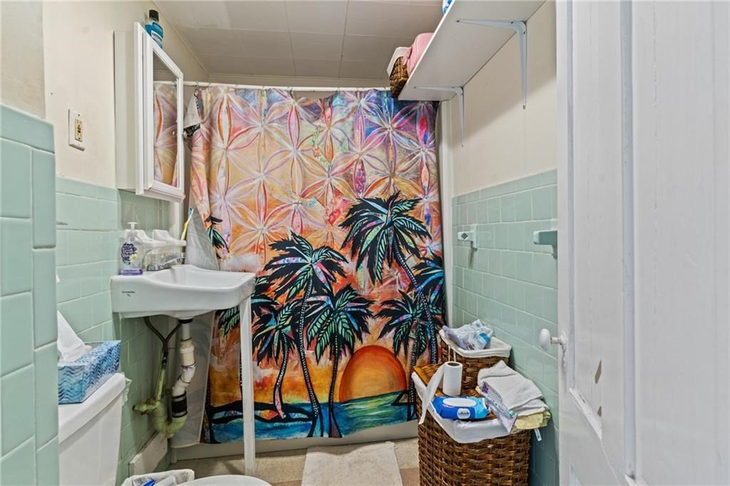 Woonsocket, Rhode Island, 02895, United States, 11 Bedrooms Bedrooms, ,4 BathroomsBathrooms,Residential,For Sale,1882232