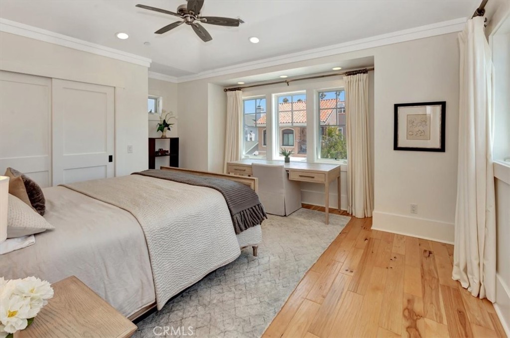 Long Beach, California, 90803, United States, 5 Bedrooms Bedrooms, ,4 BathroomsBathrooms,Residential,For Sale,1916985