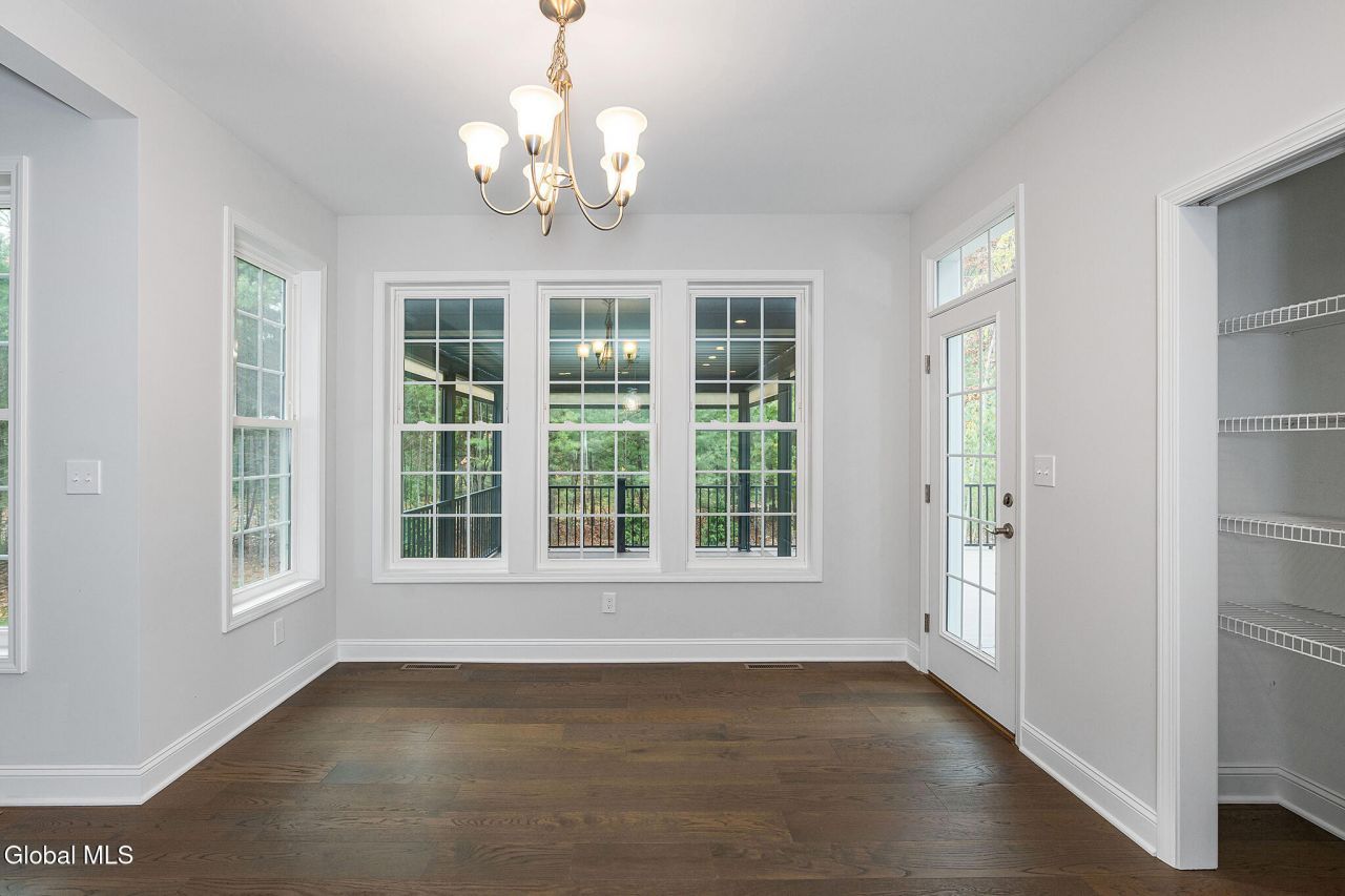 Halfmoon, New York, 12065, United States, 4 Bedrooms Bedrooms, ,3 BathroomsBathrooms,Residential,For Sale,1987891