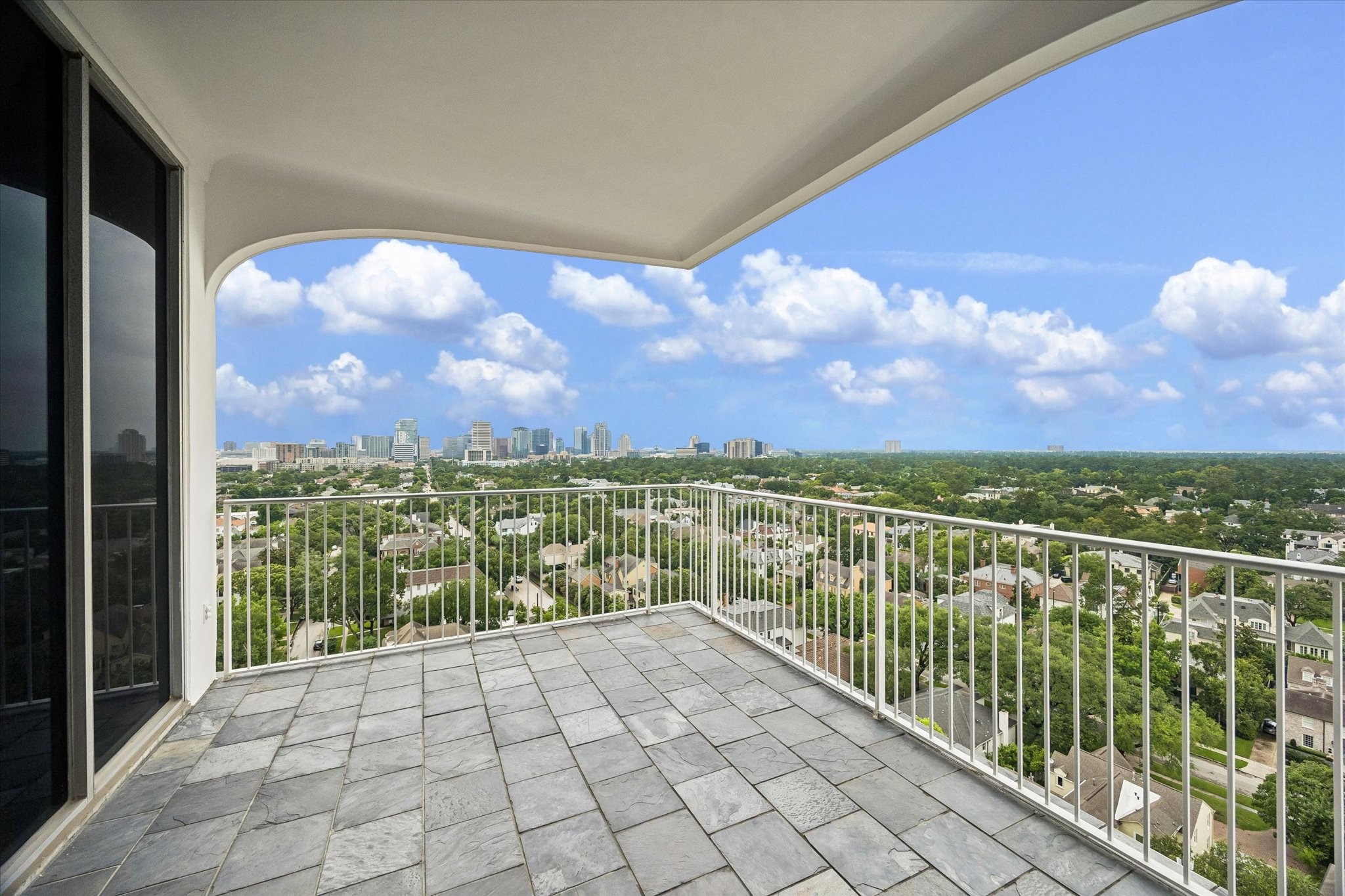  3711 San Felipe Street #14A - 物件實景