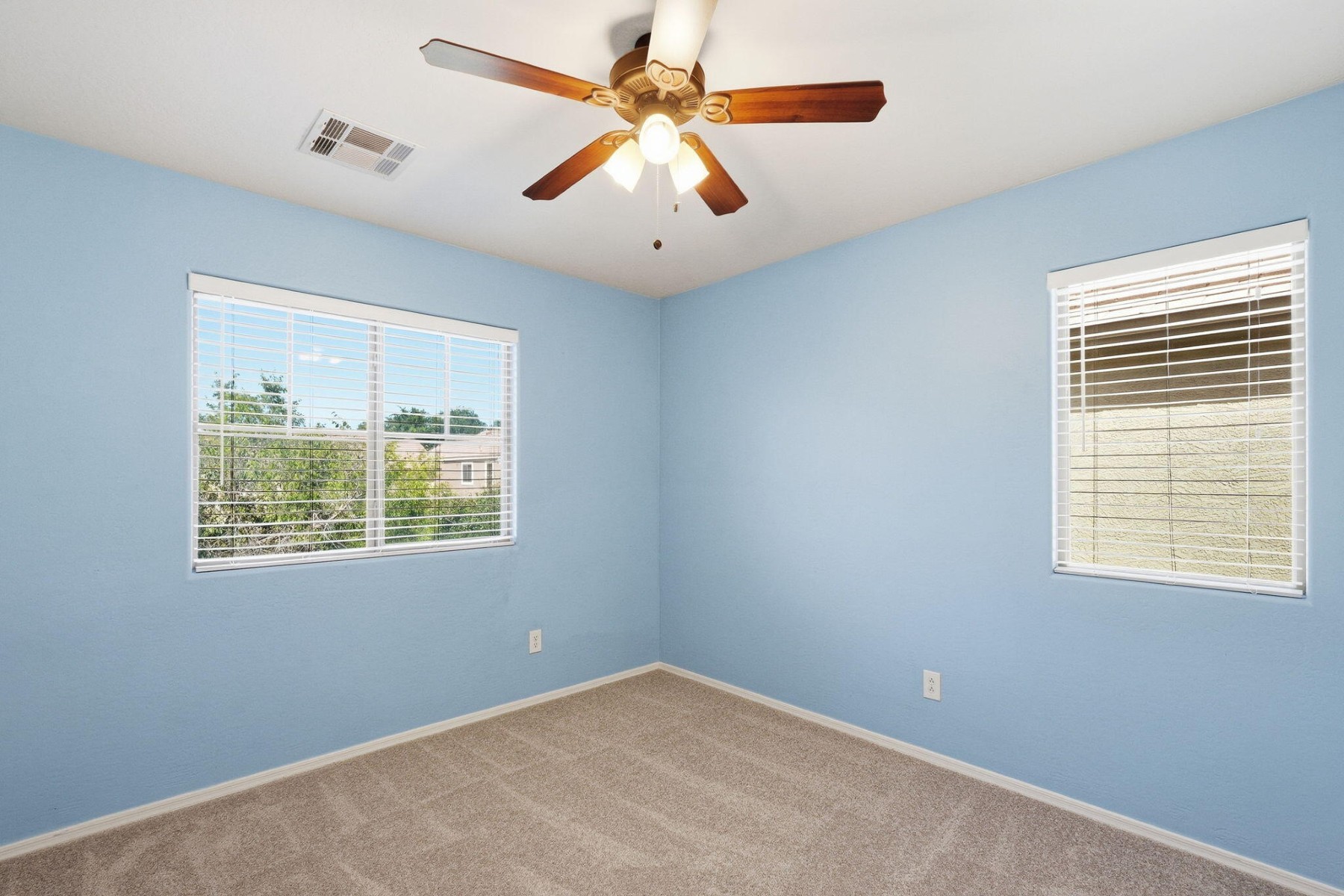  3801 E Parkview Dr  Gilbert, AZ - 物件實景