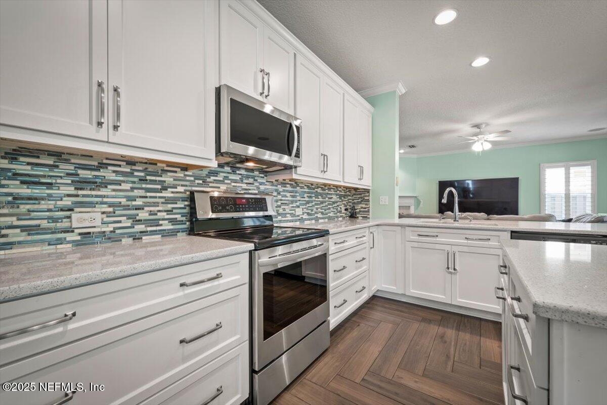 Jacksonville, Florida, 32256, United States, 5 Bedrooms Bedrooms, ,4 BathroomsBathrooms,Residential,For Sale,1974512