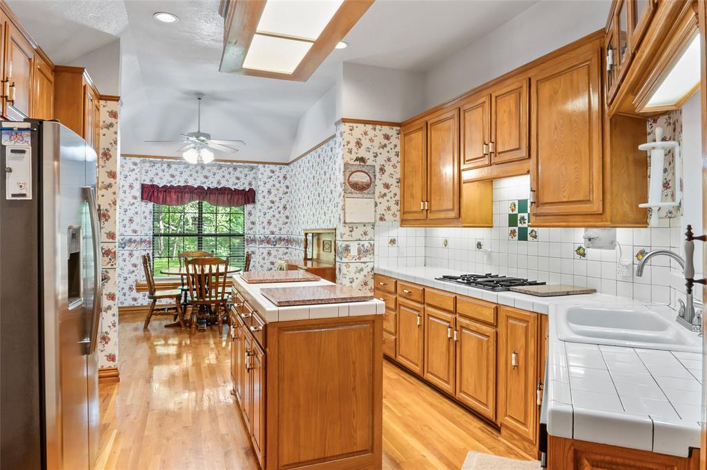 Midlothian, Texas, 76065, United States, 5 Bedrooms Bedrooms, ,4 BathroomsBathrooms,Residential,For Sale,1810593
