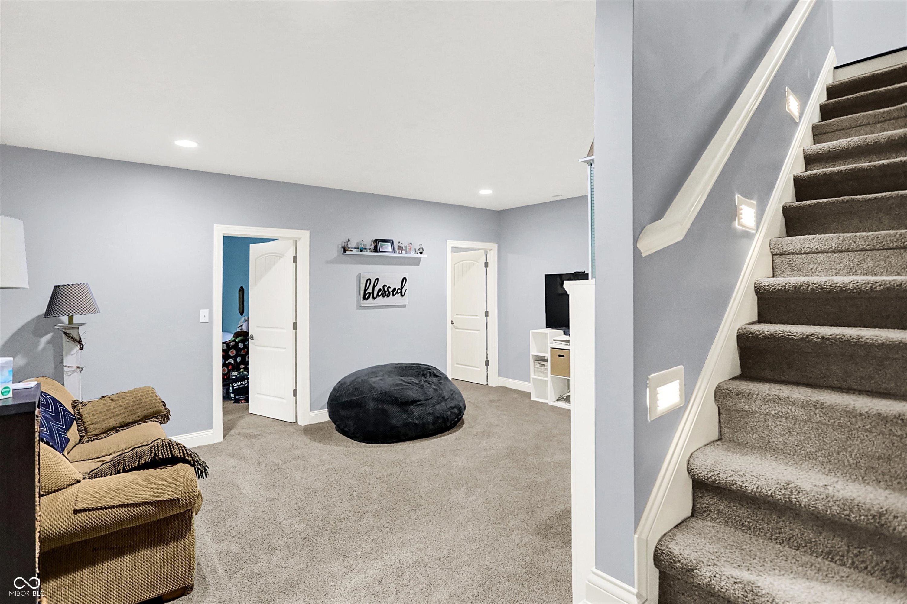 Greenwood, Indiana, 46143, United States, 4 Bedrooms Bedrooms, ,3 BathroomsBathrooms,Residential,For Sale,1974469