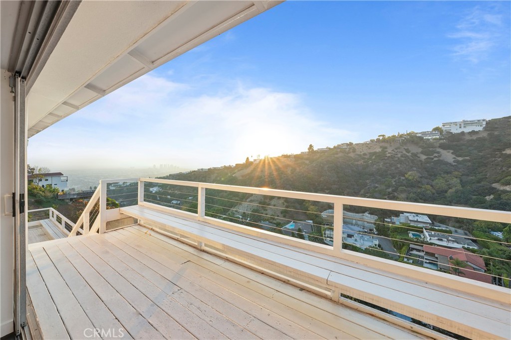 Los Angeles, California, 90069, United States, 3 Bedrooms Bedrooms, ,1 BathroomBathrooms,Residential,For Sale,1897836