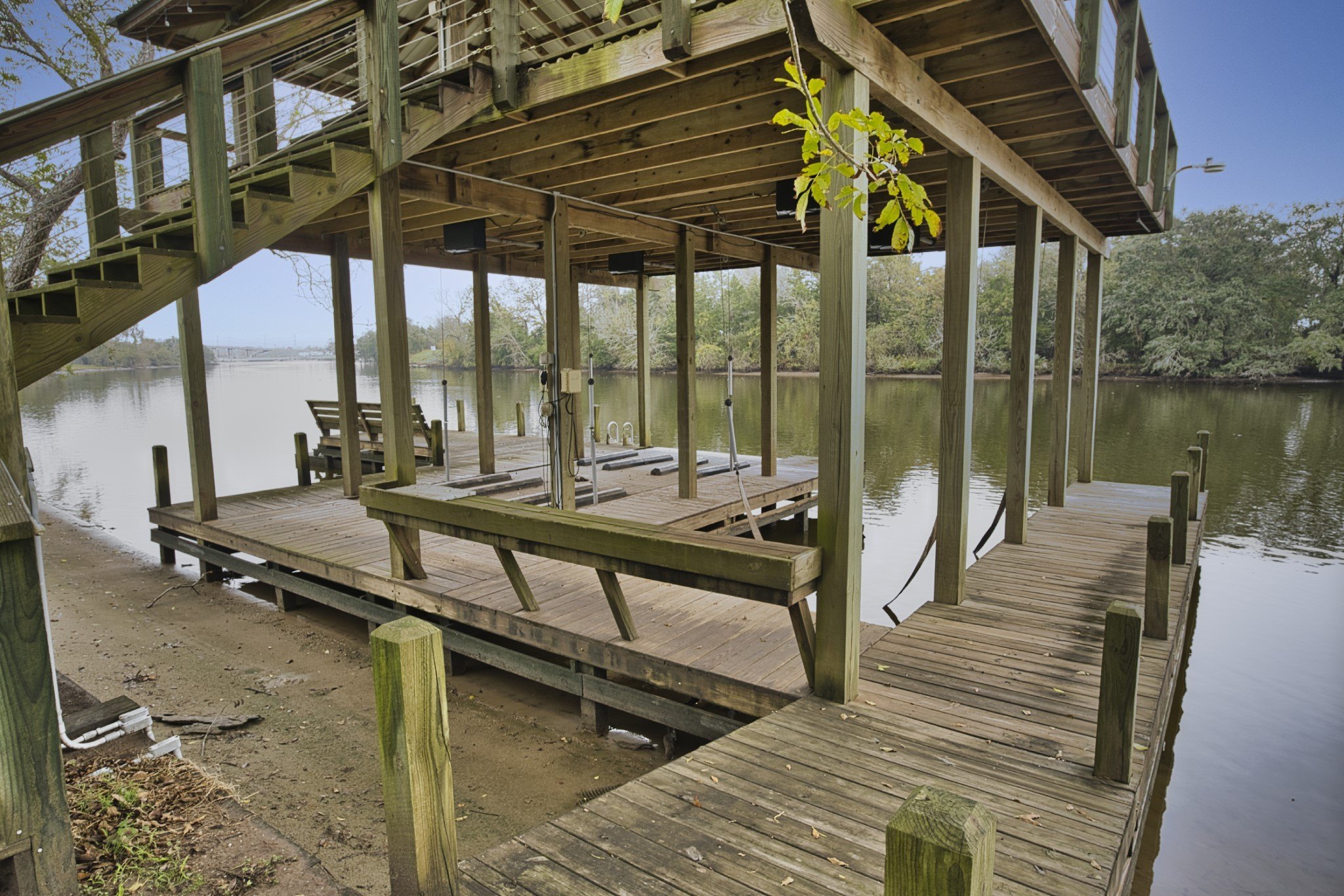 Brazoria, Texas, 77422, United States, 6 Bedrooms Bedrooms, ,6 BathroomsBathrooms,Residential,For Sale,1978625