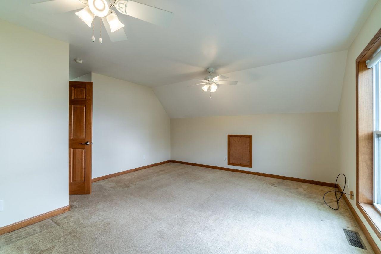 Columbia City, Indiana, 46725, United States, 6 Bedrooms Bedrooms, ,3 BathroomsBathrooms,Residential,For Sale,1827177