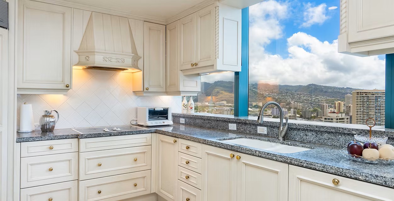 Honolulu, Hawaii, 96815, United States, 3 Bedrooms Bedrooms, ,3 BathroomsBathrooms,Residential,For Sale,1983935