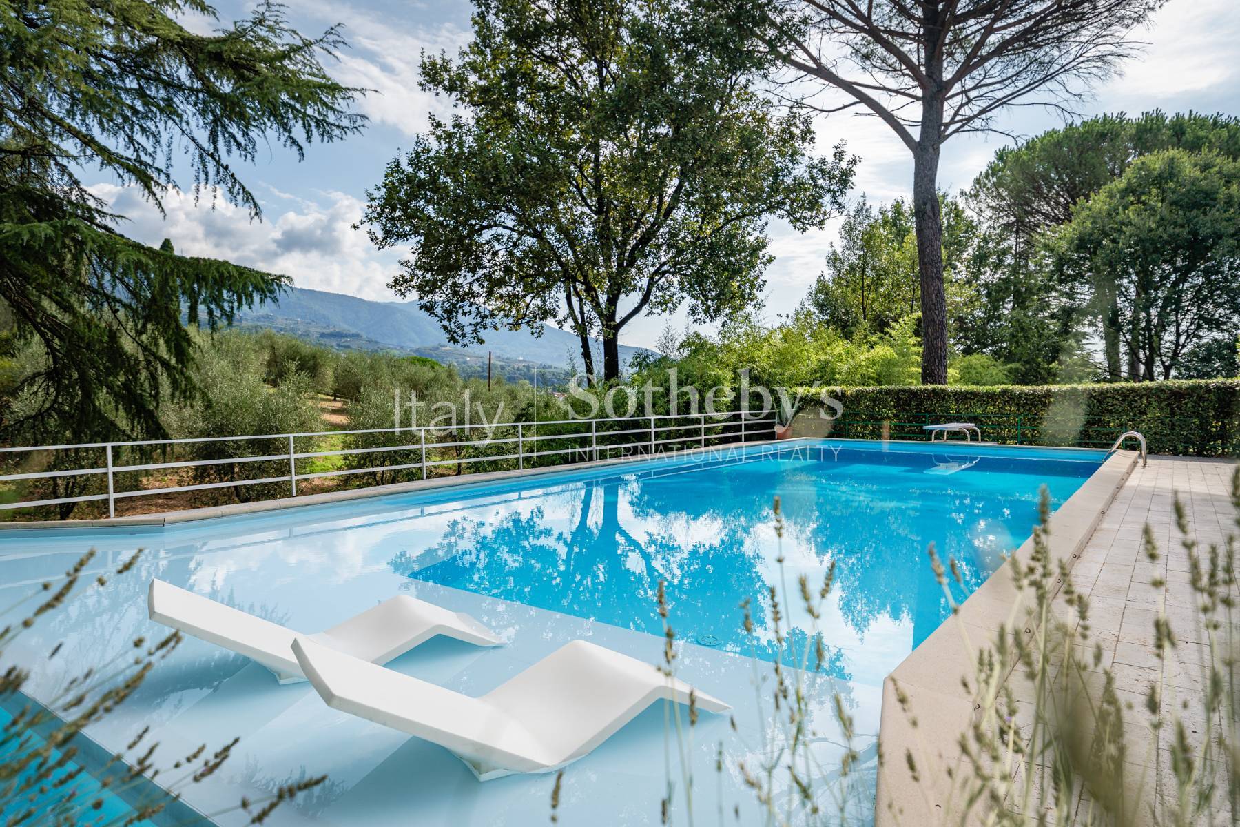  Refined Art Nouveau villa on the rolling hills of Lucca - 物件實景