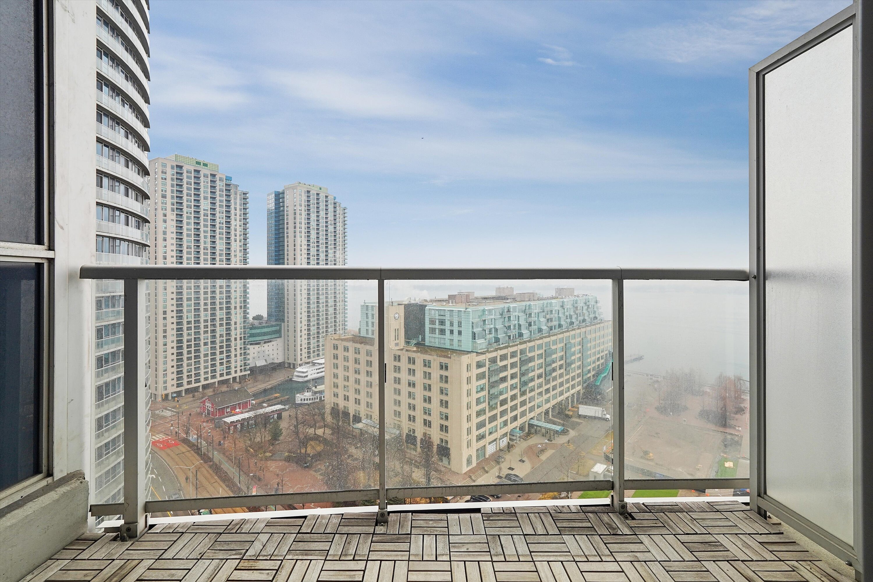  Waterfront Communities - 物件實景