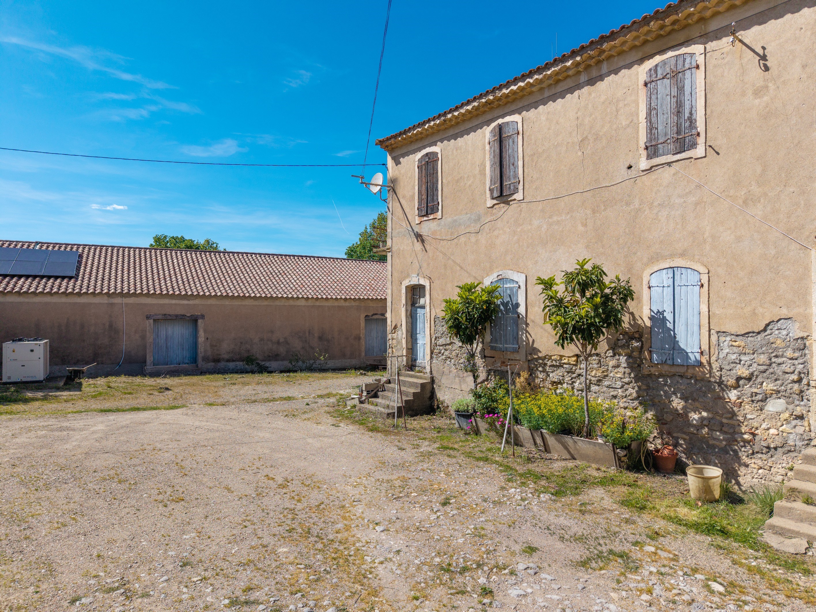  Exceptional vineyard estate – 75 hectares – Castle, grounds, swimming pool, and… - 物件實景