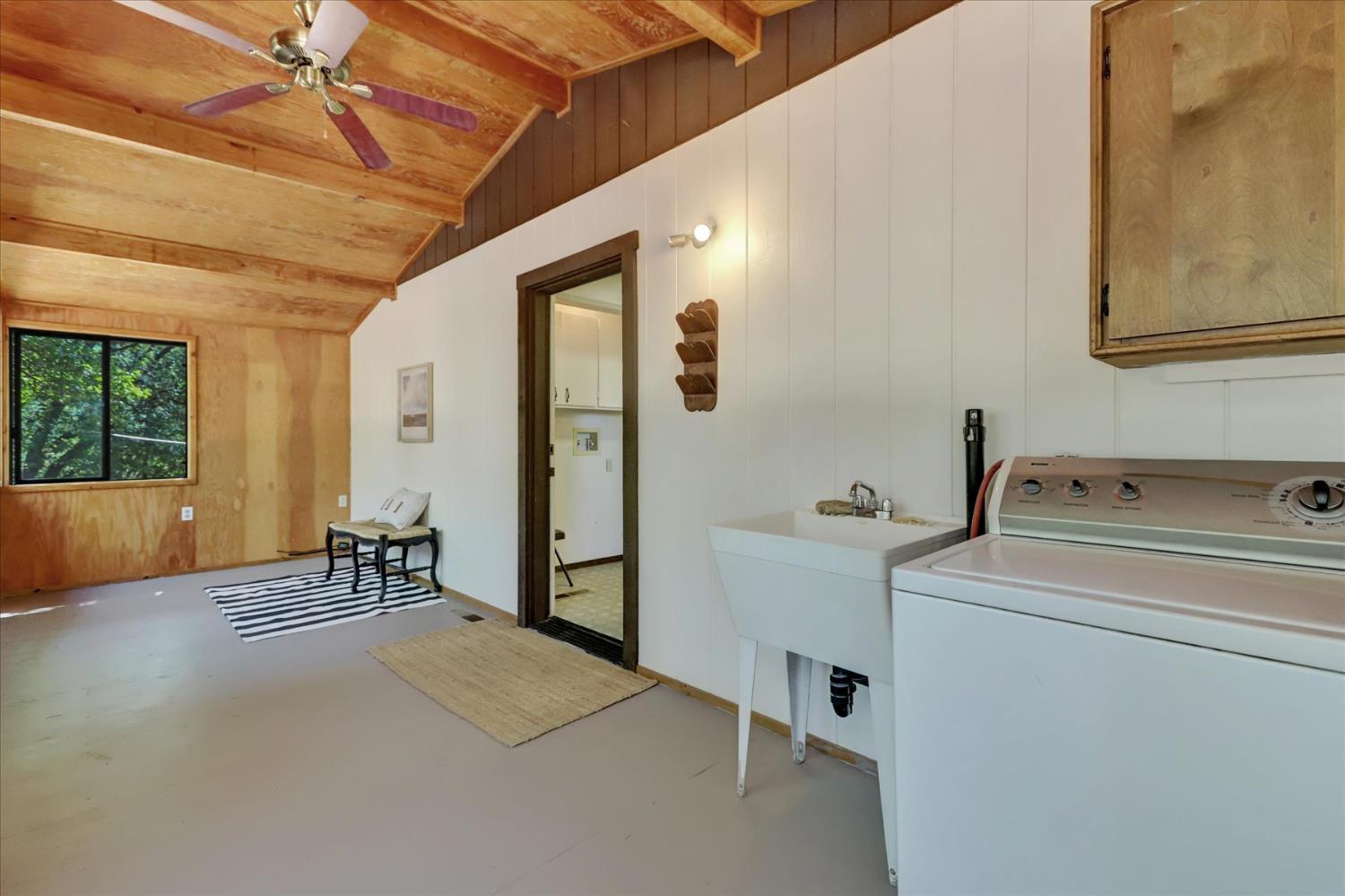 Nevada City, California, 95959, United States, 2 Bedrooms Bedrooms, ,2 BathroomsBathrooms,Residential,For Sale,1982530