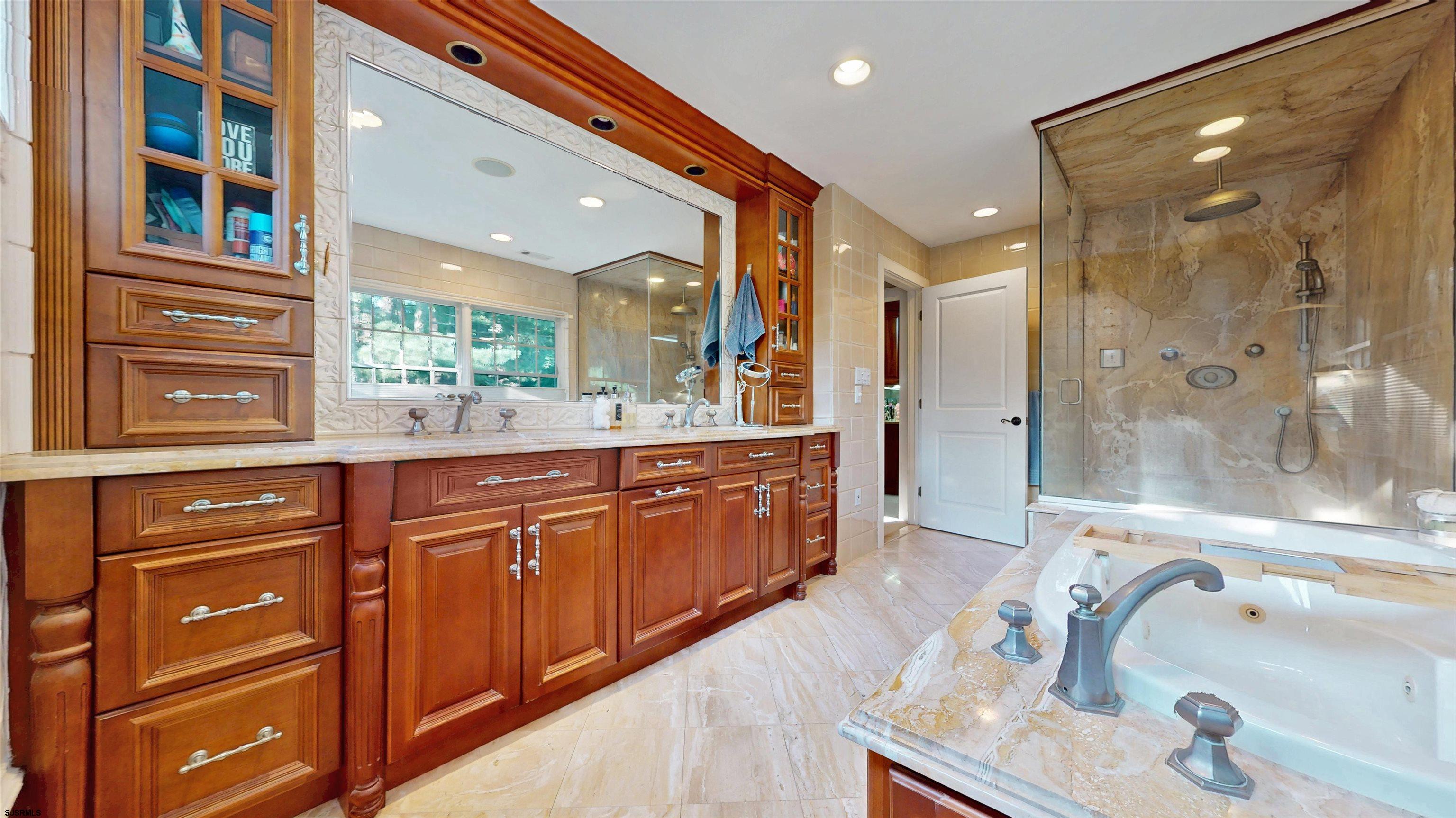 Linwood, New Jersey, 08221, United States, 6 Bedrooms Bedrooms, ,5 BathroomsBathrooms,Residential,For Sale,1975811