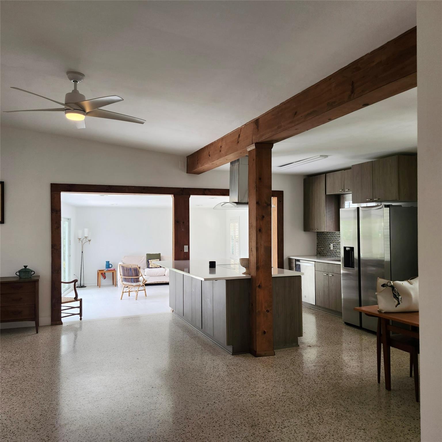 Lake Worth, Florida, 33460, United States, 2 Bedrooms Bedrooms, ,2 BathroomsBathrooms,Residential,For Sale,1942994