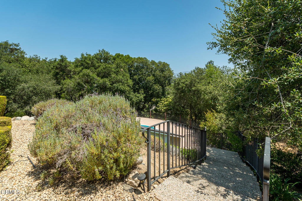 La Canada Flintridge, California, 91011, United States, 3 Bedrooms Bedrooms, ,1 BathroomBathrooms,Residential,For Sale,1901874
