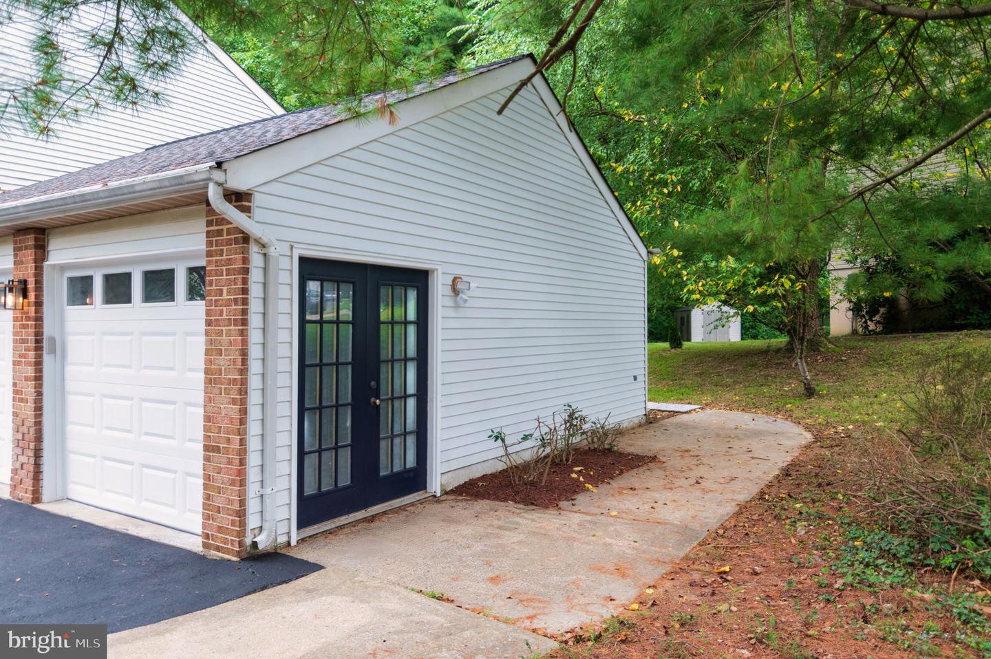 Fairfax, Virginia, 22030, United States, 4 Bedrooms Bedrooms, ,3 BathroomsBathrooms,Residential,For Sale,1896829