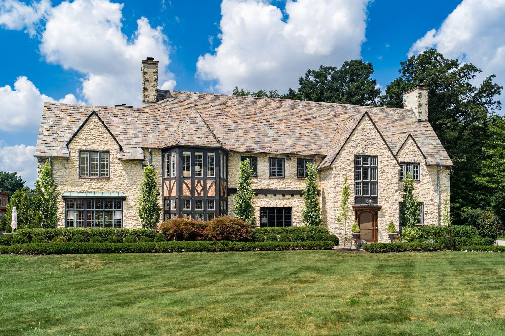 Bexley, Ohio, 43209, United States, 5 Bedrooms Bedrooms, ,6 BathroomsBathrooms,Residential,For Sale,1920055