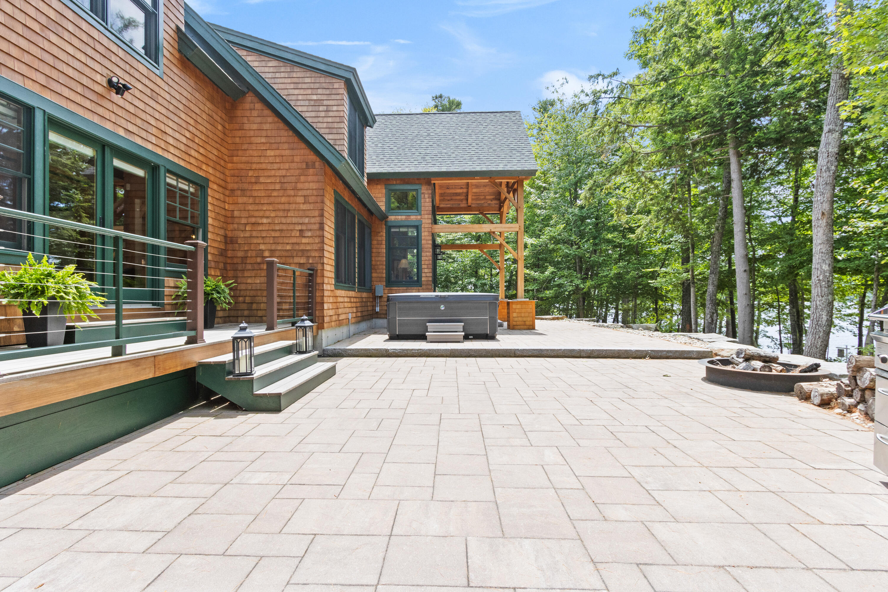 Harrison, Maine, 04040, United States, 5 Bedrooms Bedrooms, ,4 BathroomsBathrooms,Residential,For Sale,1885742
