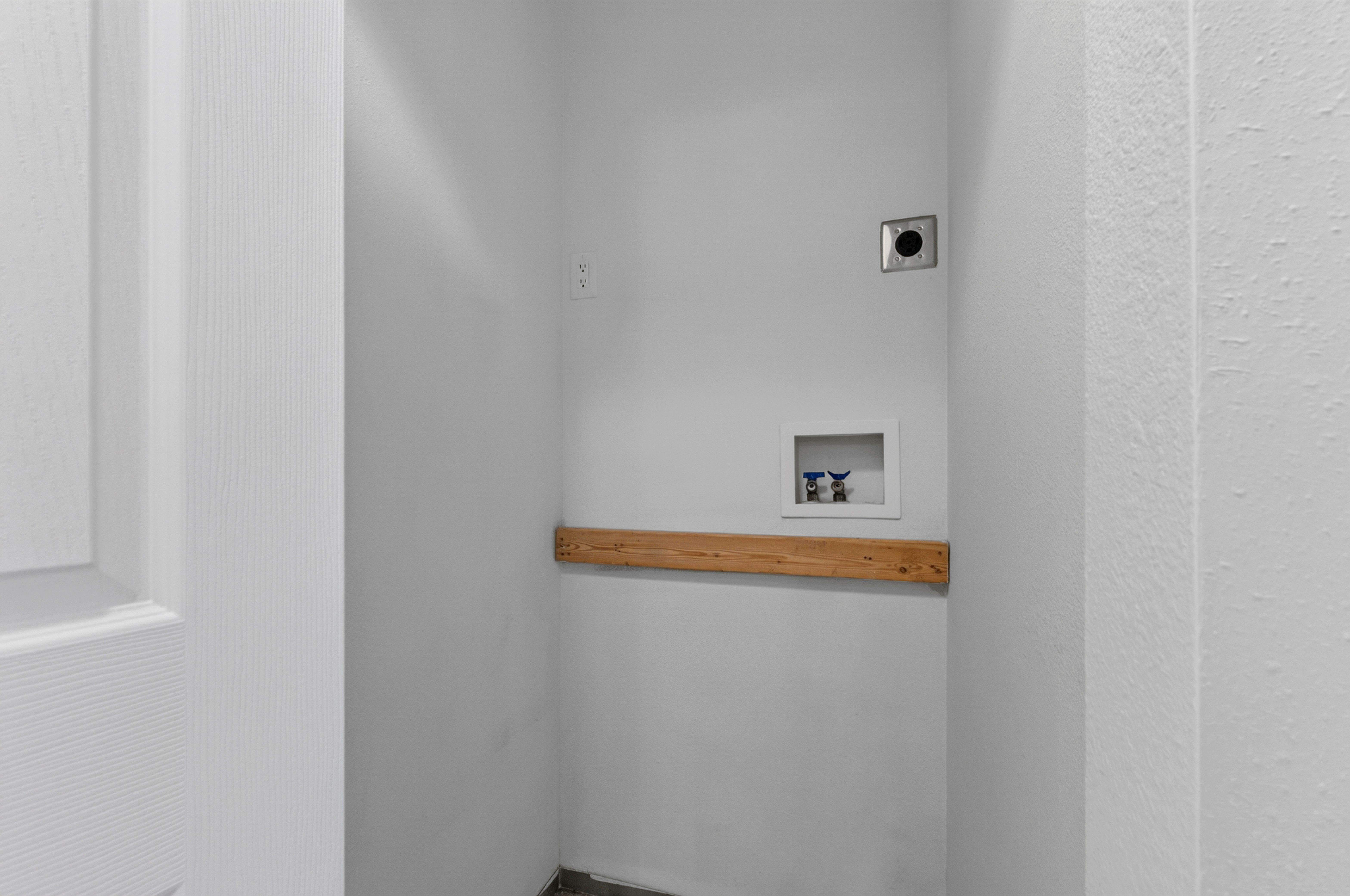  Beautifully maintained first-floor condo. - 物件實景