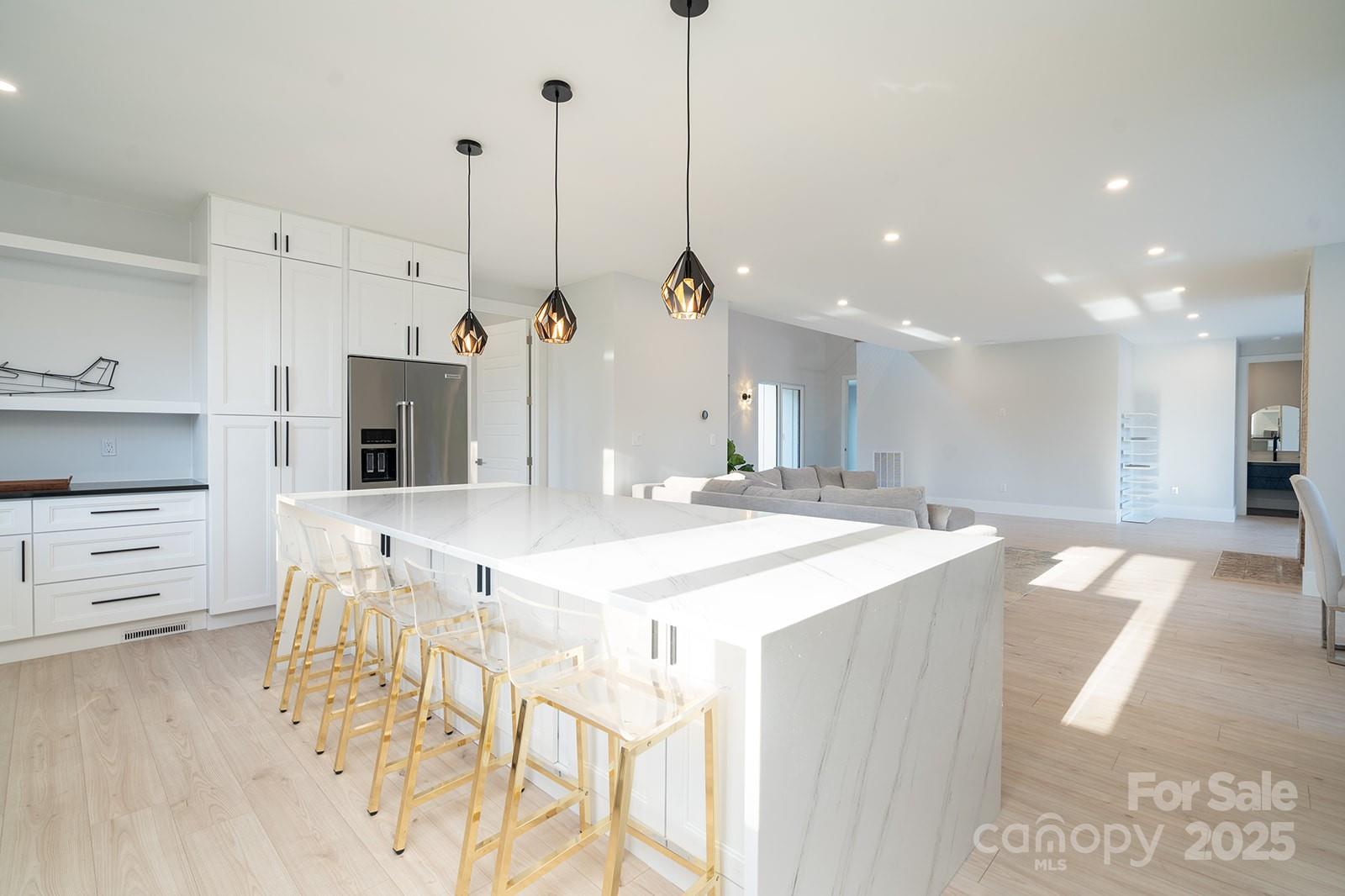 Waxhaw, North Carolina, 28173, United States, 5 Bedrooms Bedrooms, ,4 BathroomsBathrooms,Residential,For Sale,1990877