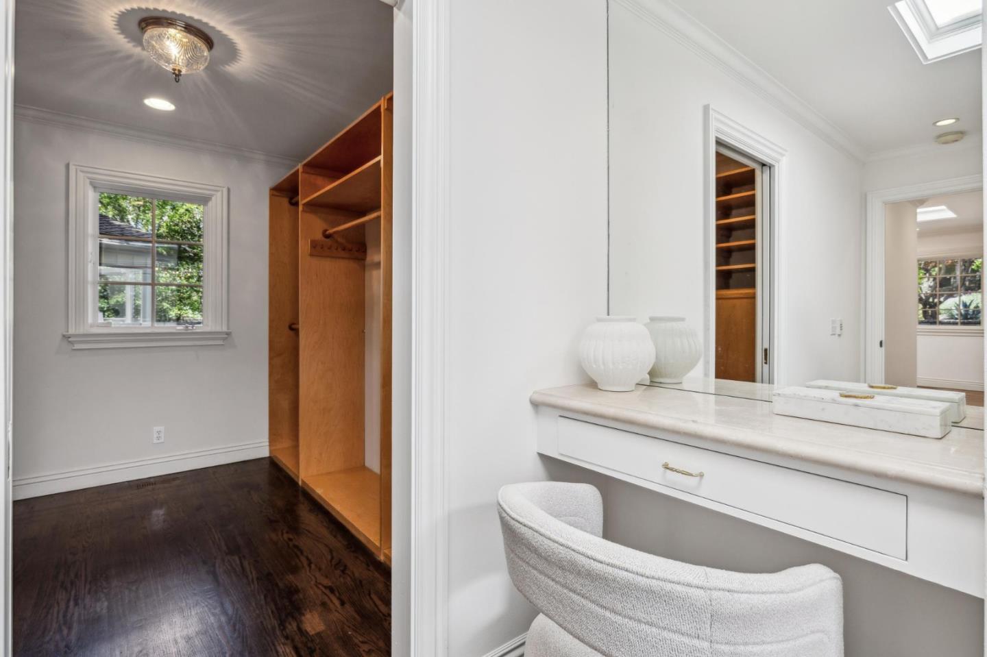Portola Valley, California, 94028, United States, 6 Bedrooms Bedrooms, ,6 BathroomsBathrooms,Residential,For Sale,1917996