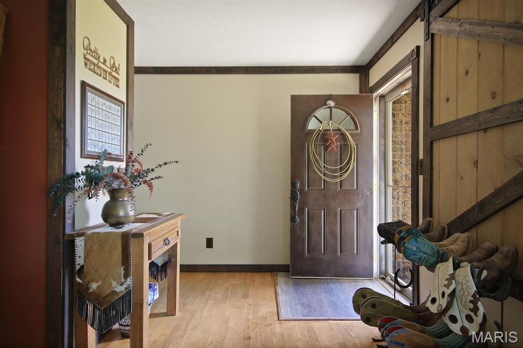 Lebanon, Missouri, 65536, United States, 3 Bedrooms Bedrooms, ,2 BathroomsBathrooms,Residential,For Sale,1982257