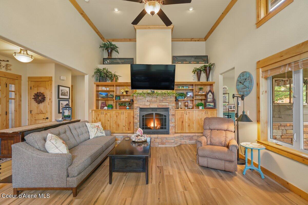 Blanchard, Idaho, 83804, United States, 2 Bedrooms Bedrooms, ,4 BathroomsBathrooms,Residential,For Sale,2040699
