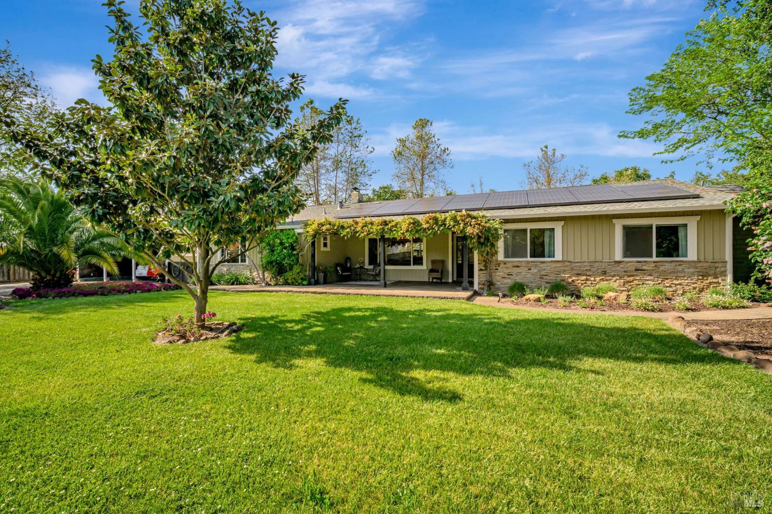 Santa Rosa, California, 95403, United States, 4 Bedrooms Bedrooms, ,4 BathroomsBathrooms,Residential,For Sale,1793567