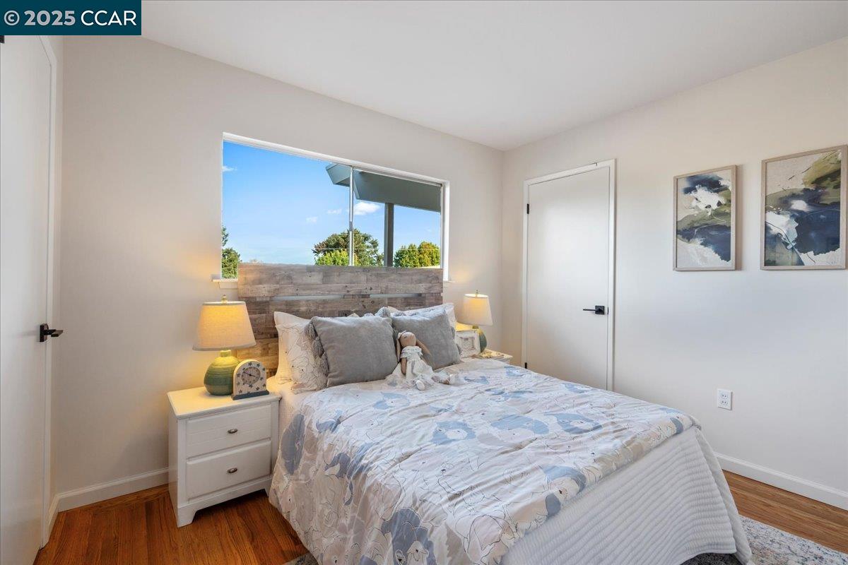 Redwood City, California, 94062, United States, 4 Bedrooms Bedrooms, ,3 BathroomsBathrooms,Residential,For Sale,1989163