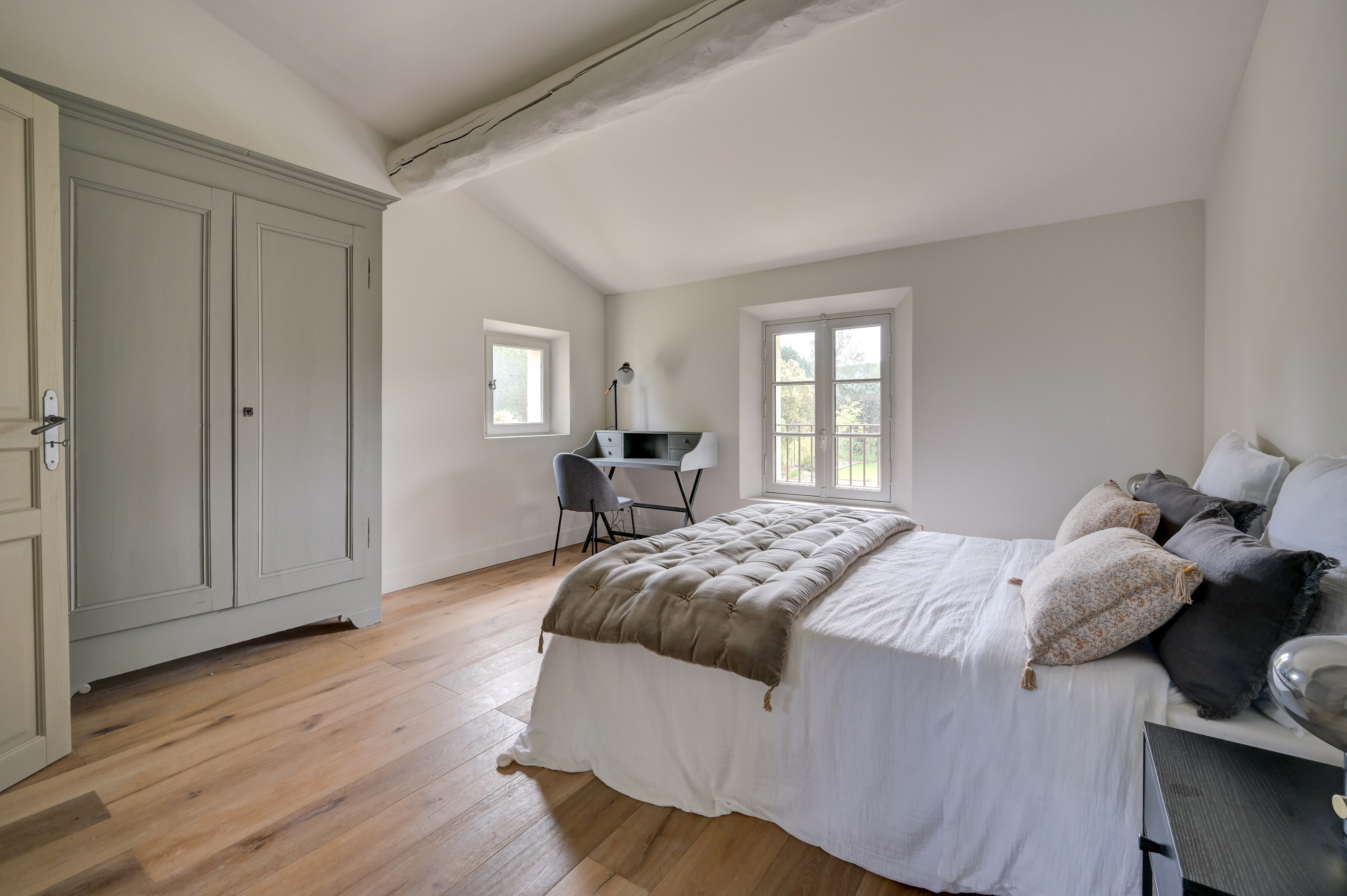  Renovated farmhouse with landscaped garden and swimming pool, a 10-minute walk … - 物件實景