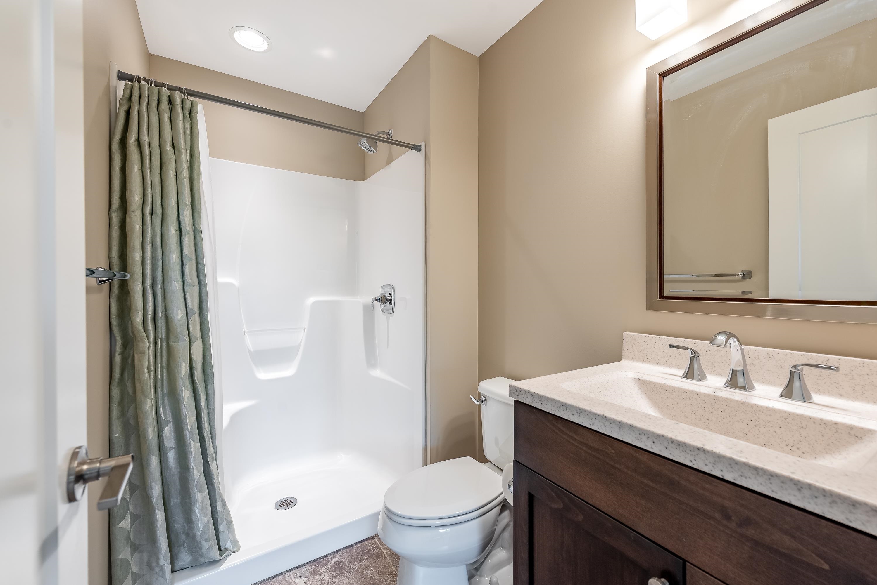 Midland, Michigan, 48642, United States, 4 Bedrooms Bedrooms, ,5 BathroomsBathrooms,Residential,For Sale,1927843