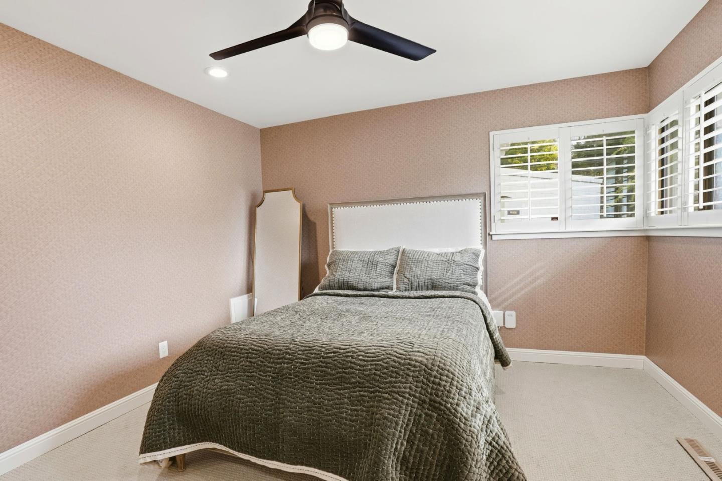 Walnut Creek, California, 94596, United States, 3 Bedrooms Bedrooms, ,4 BathroomsBathrooms,Residential,For Sale,1987935