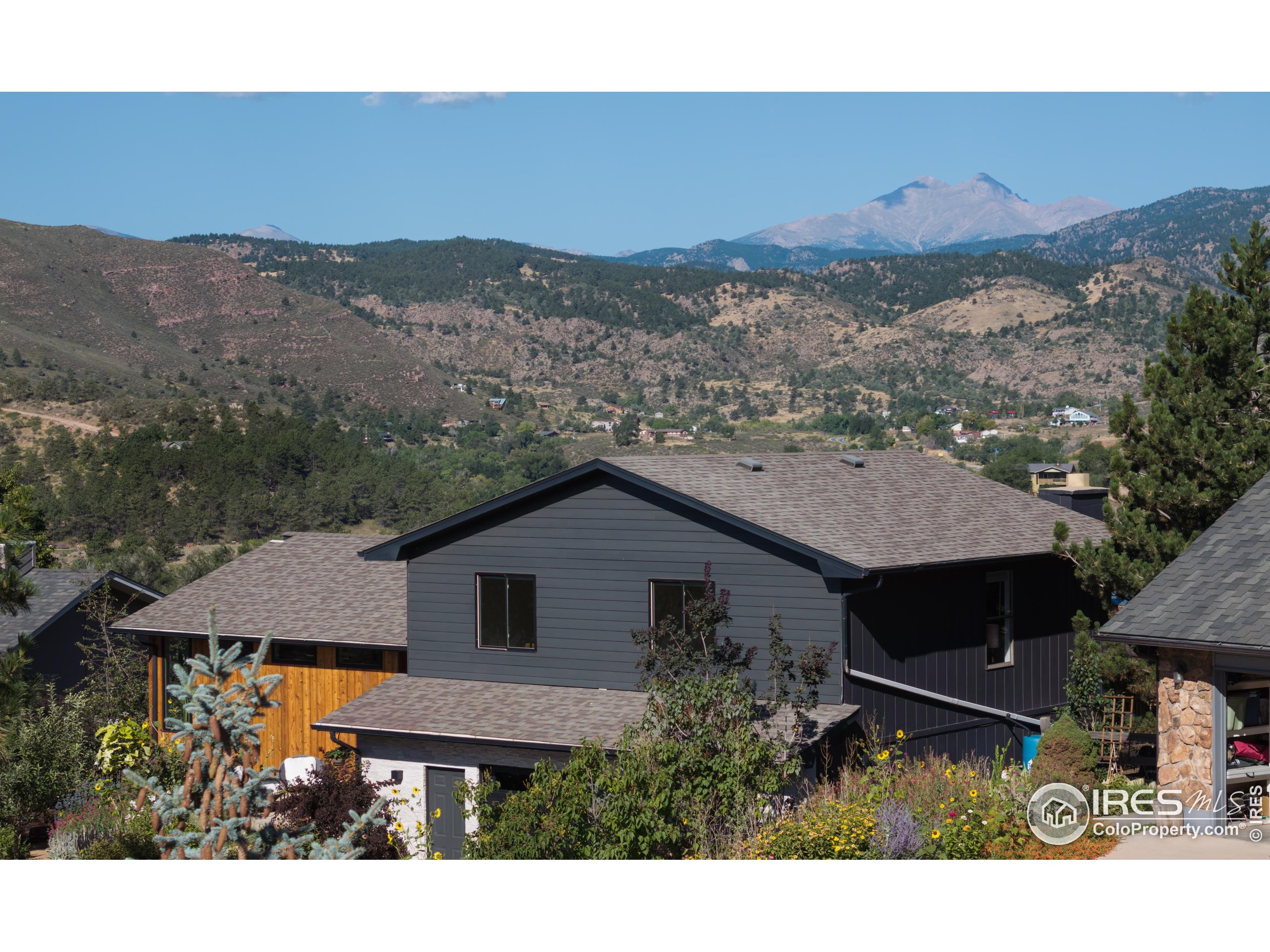 Lyons, Colorado, 80540, United States, 4 Bedrooms Bedrooms, ,2 BathroomsBathrooms,Residential,For Sale,1926189