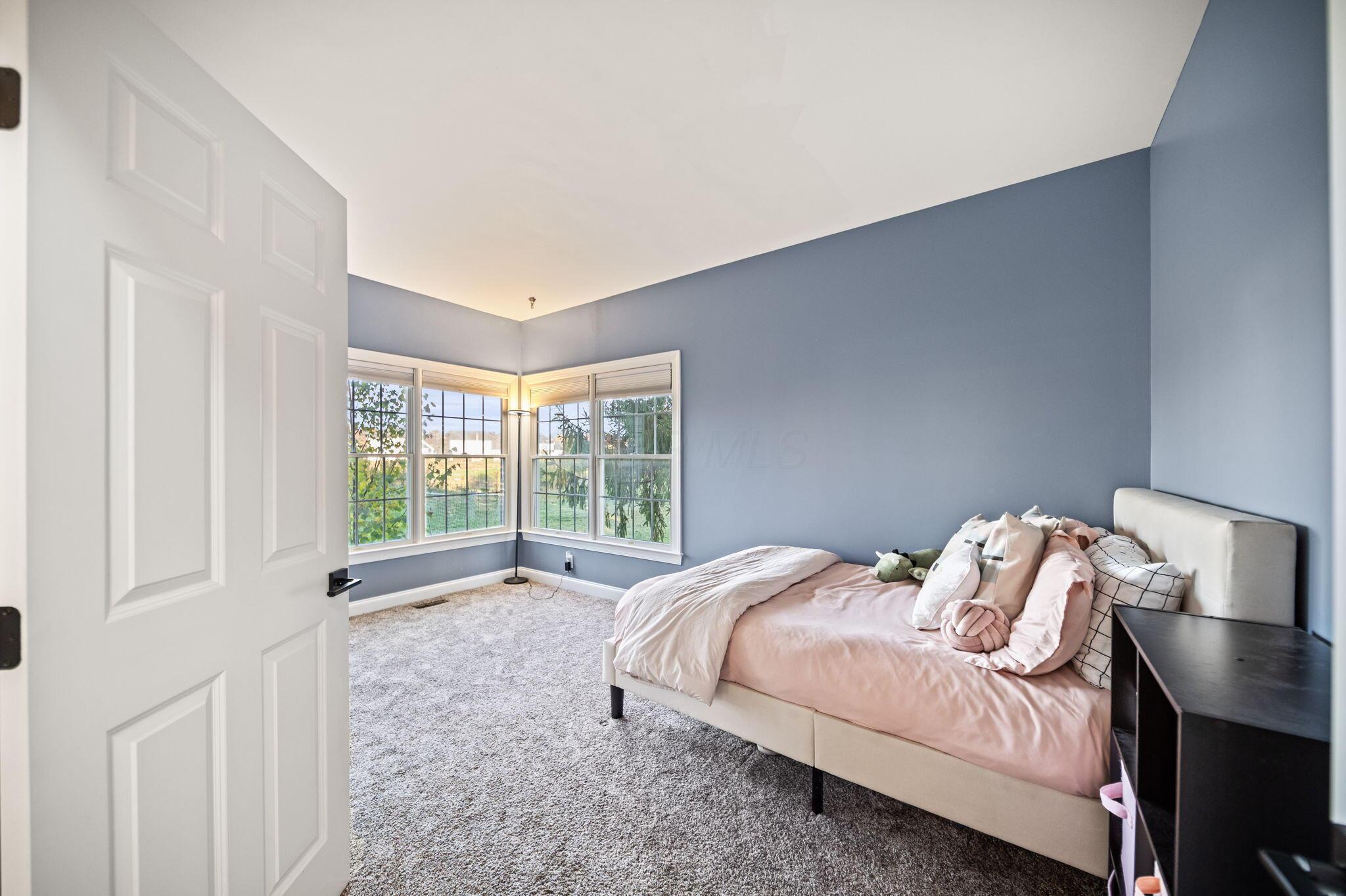 New Albany, Ohio, 43054, United States, 4 Bedrooms Bedrooms, ,3 BathroomsBathrooms,Residential,For Sale,1988234