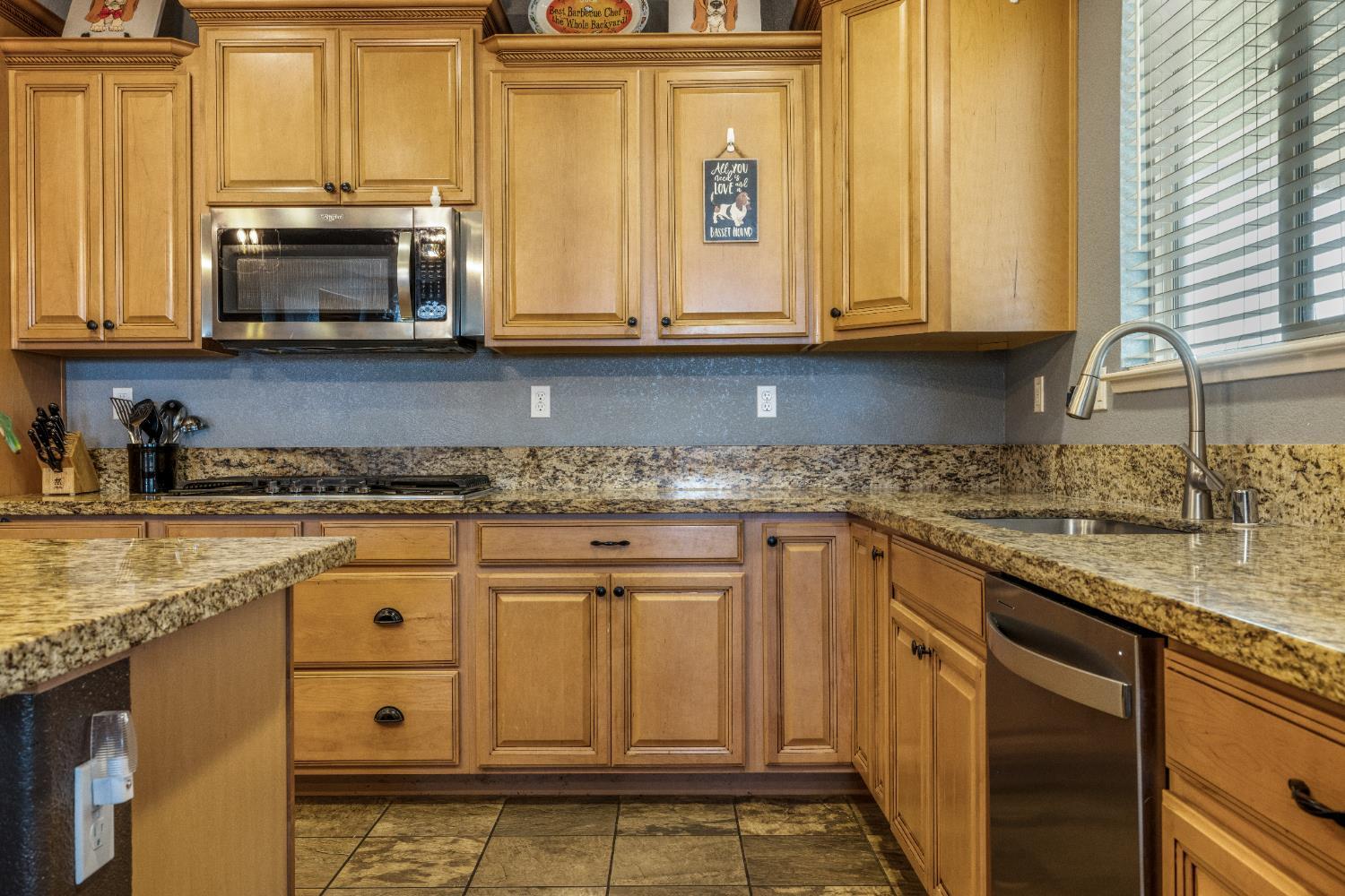 Manteca, California, 95337, United States, 4 Bedrooms Bedrooms, ,4 BathroomsBathrooms,Residential,For Sale,1977472