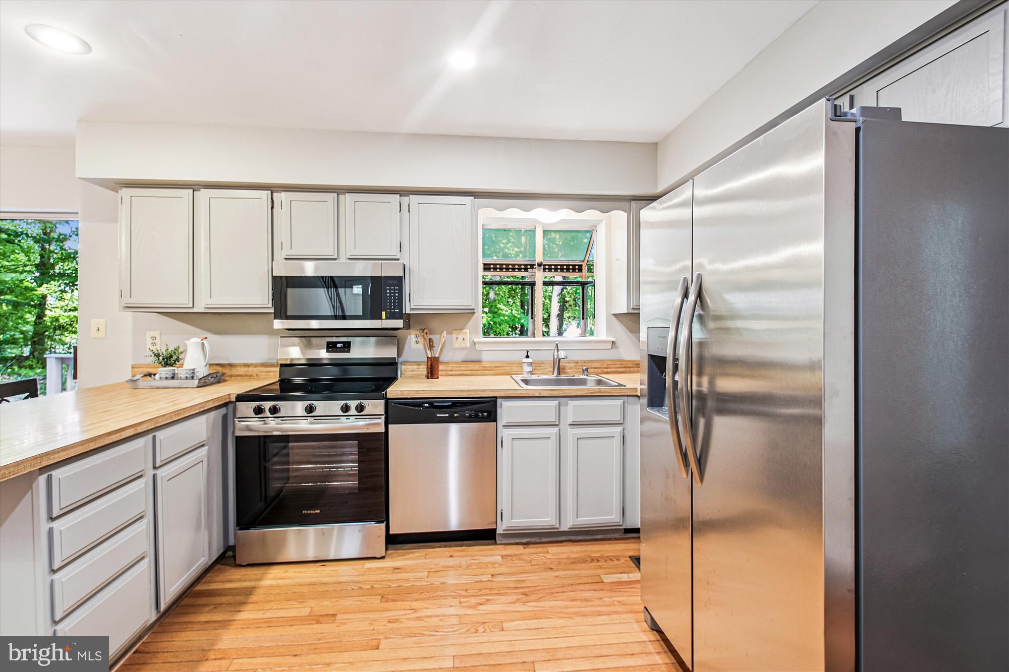 Arnold, Maryland, 21012, United States, 4 Bedrooms Bedrooms, ,3 BathroomsBathrooms,Residential,For Sale,1979079