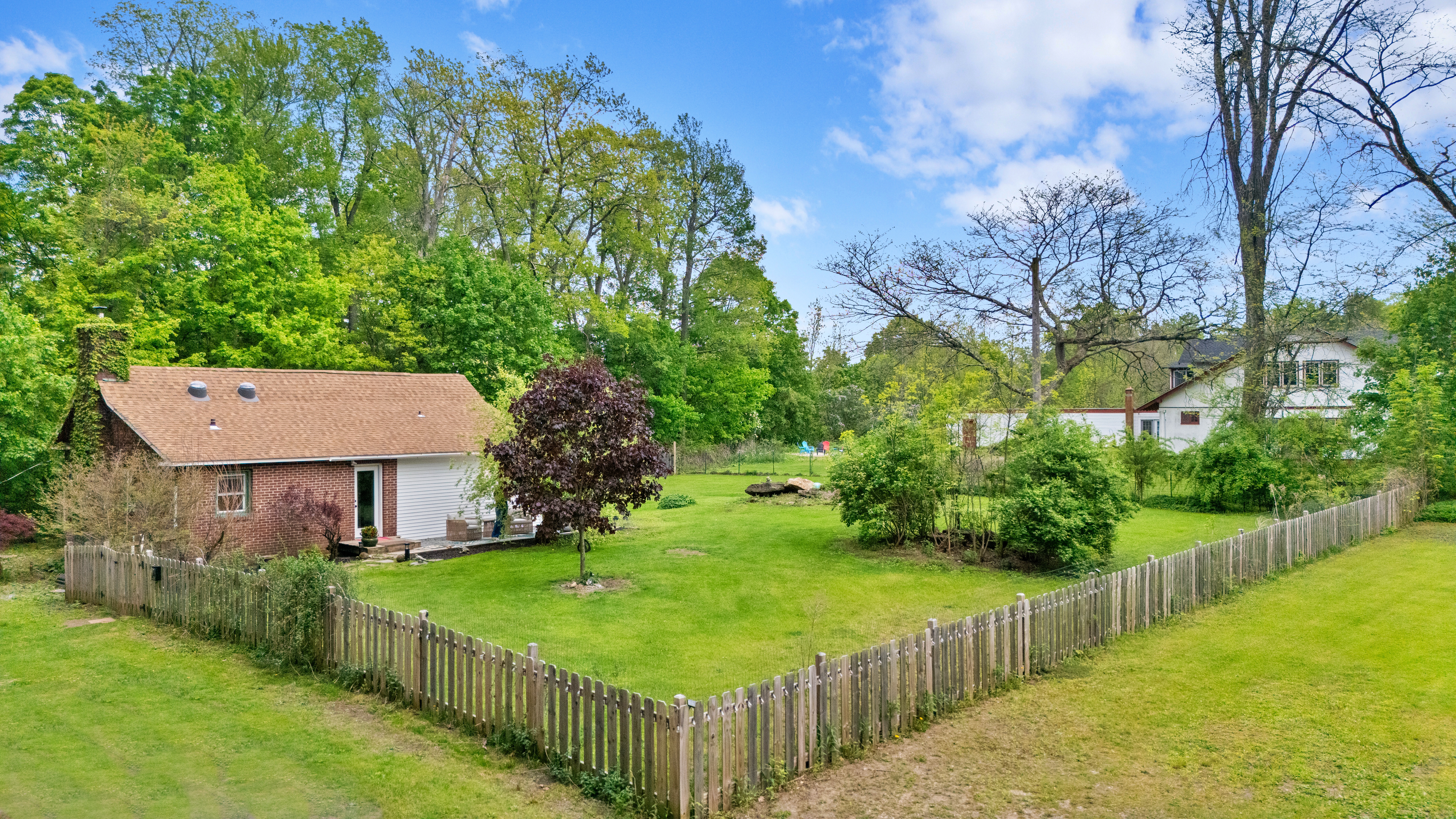  Just One Mile From the Heart of Lenox, Nearly 36 Acres Await Your Next Chapter - 物件實景