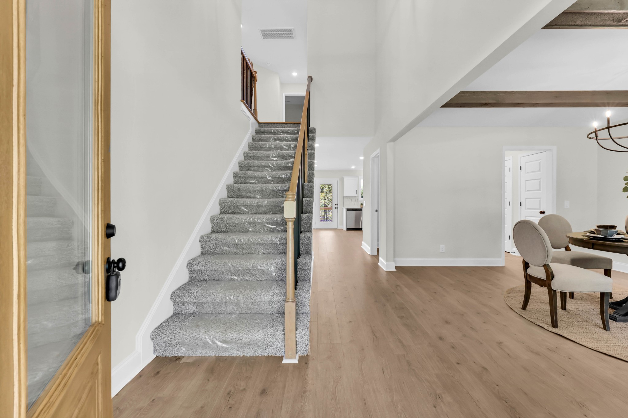 Clarksville, Tennessee, 37040, United States, 4 Bedrooms Bedrooms, ,3 BathroomsBathrooms,Residential,For Sale,1974030