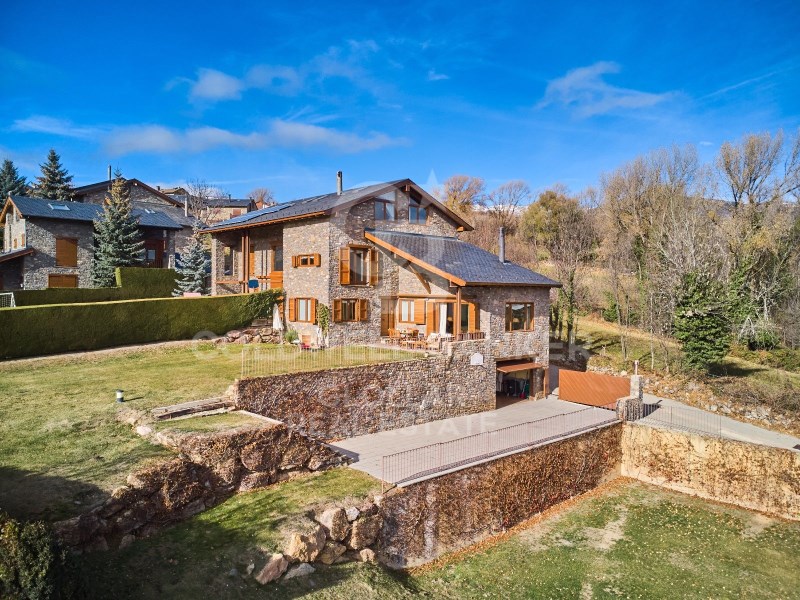 Isòvol, Catalonia, ES, 4 Bedrooms Bedrooms, ,4 BathroomsBathrooms,Residential,For Sale,1578046