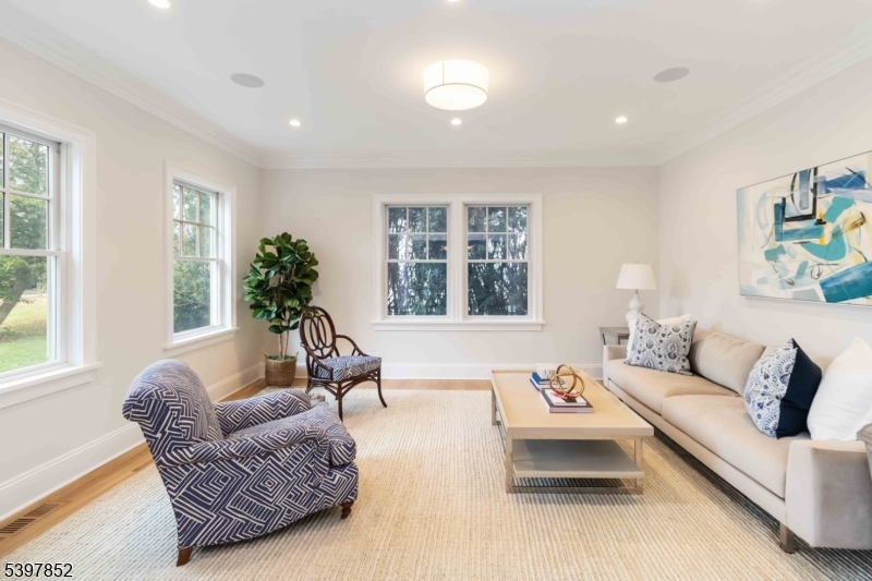 Chatham Twp., New Jersey, 07928, United States, 7 Bedrooms Bedrooms, ,8 BathroomsBathrooms,Residential,For Sale,1995947