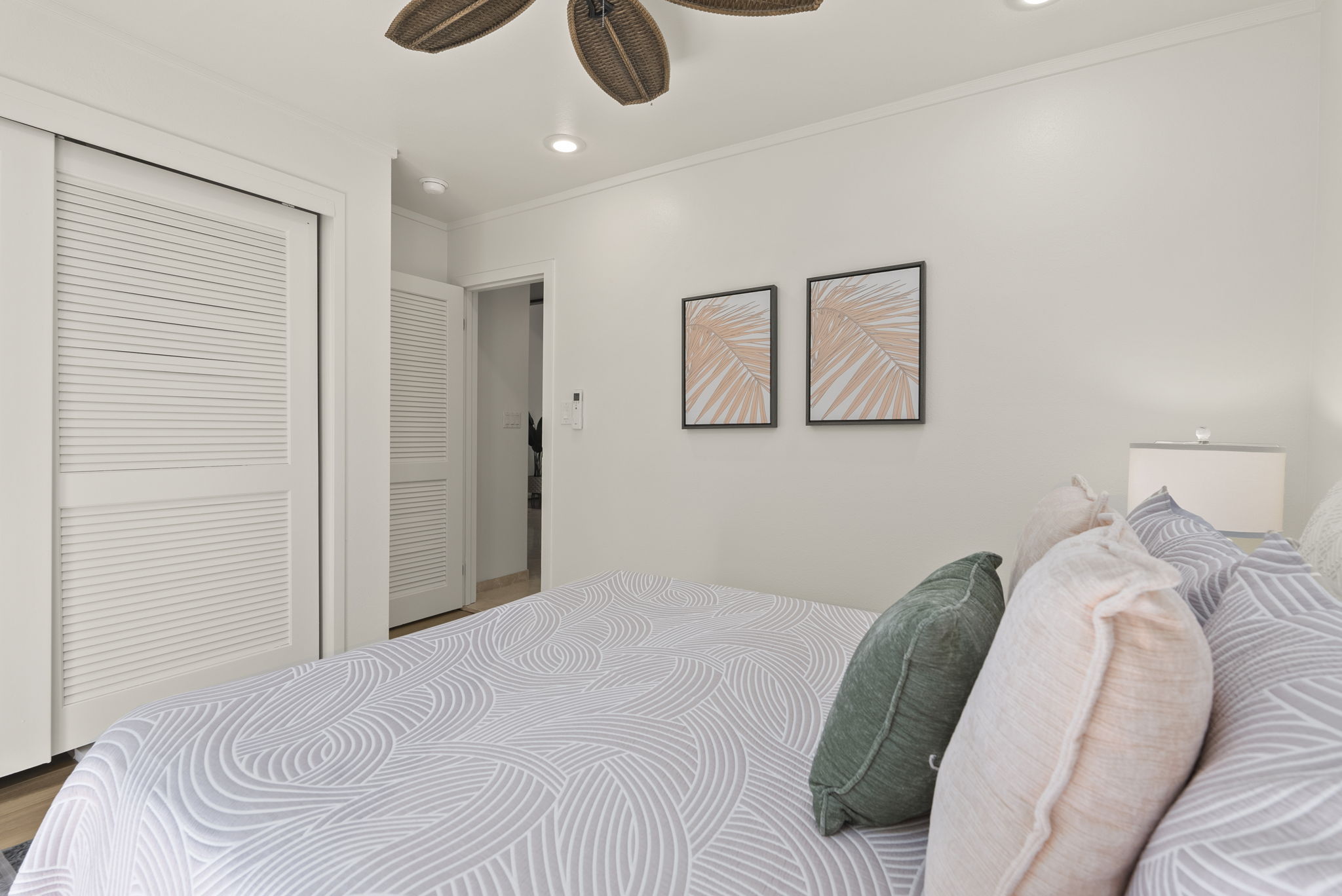 Kailua, Hawaii, 96734, United States, 6 Bedrooms Bedrooms, ,4 BathroomsBathrooms,Residential,For Sale,1981977