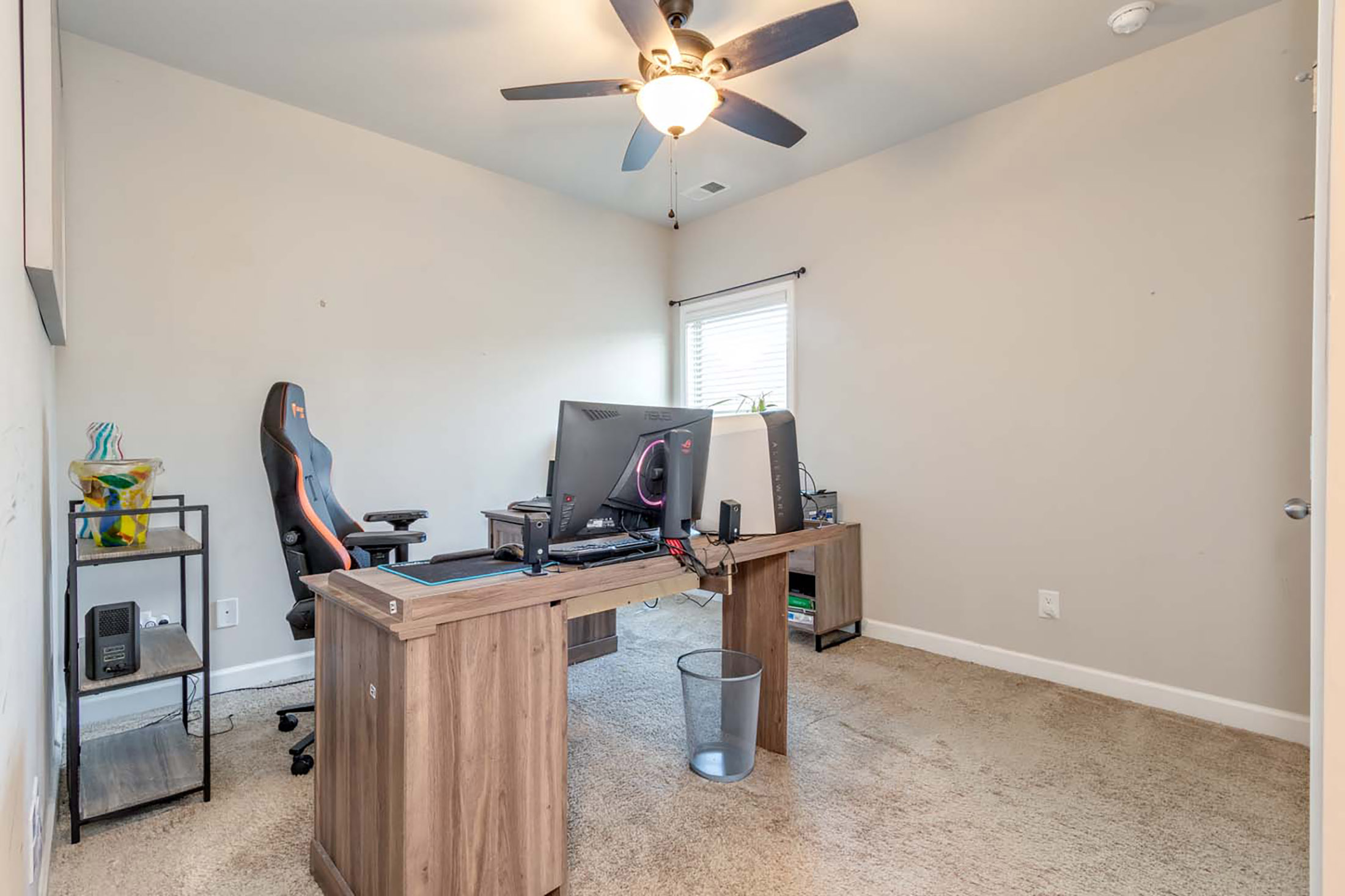  Four-Bedroom Brick Corner Lot in Jamestown - 物件實景