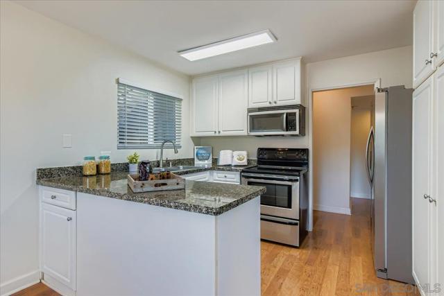 San Diego, California, 92127, United States, 2 Bedrooms Bedrooms, ,2 BathroomsBathrooms,Residential,For Sale,1935836